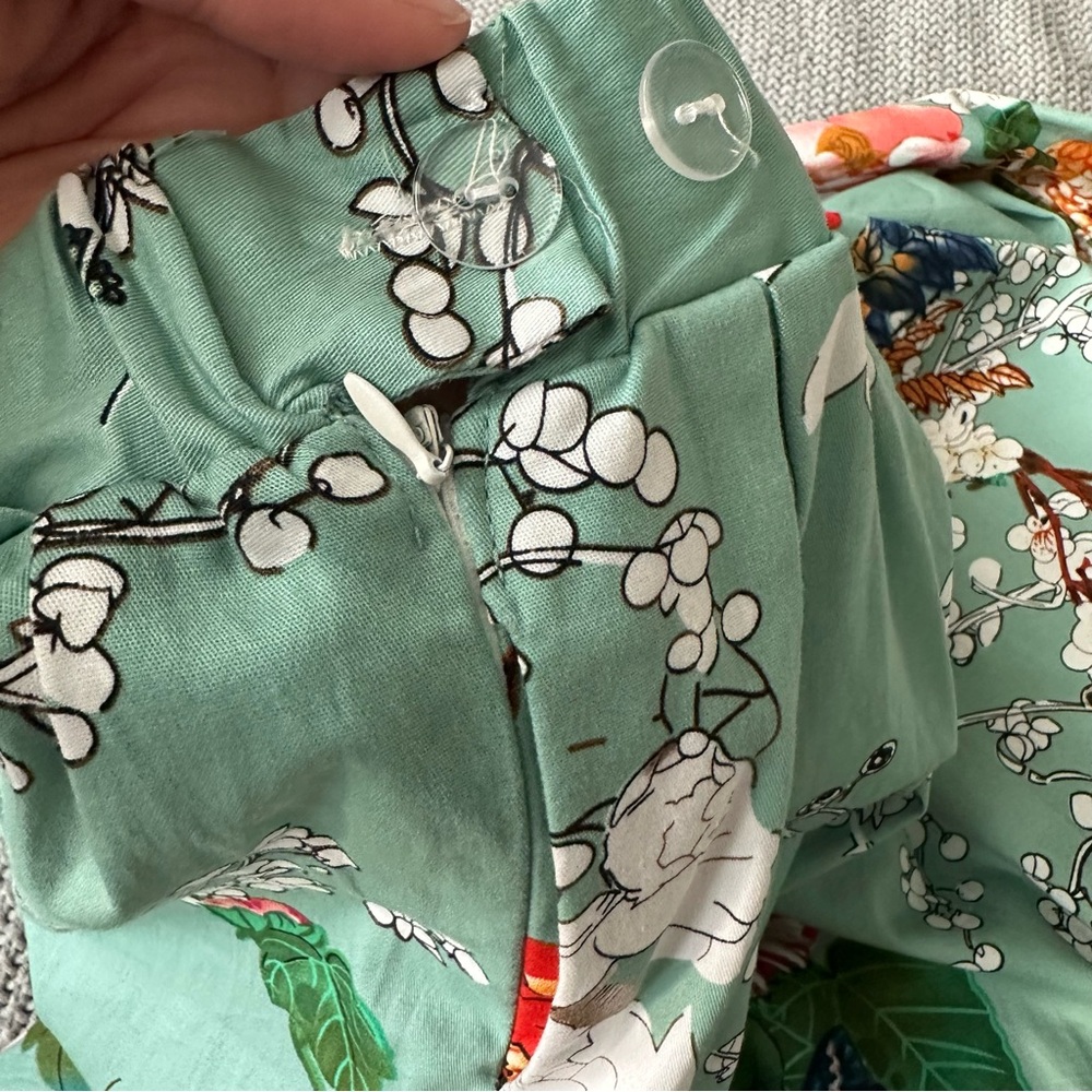 Taydey A-Line Pleated Vintage Floral Print Skirt - Picture 4 of 13